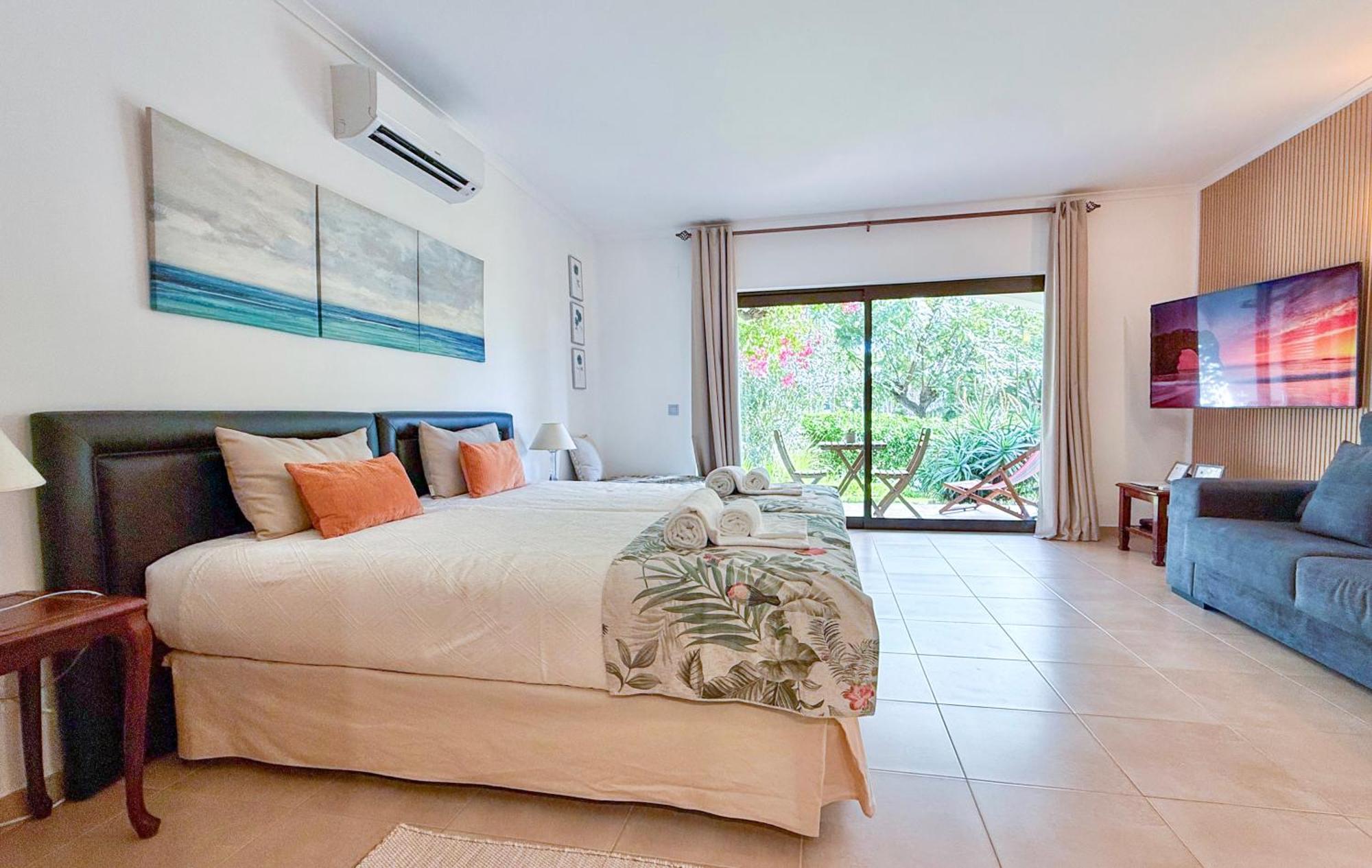 Coastal Retreat With Pool And Beach Access By Drago Rentals Albufeira Ngoại thất bức ảnh