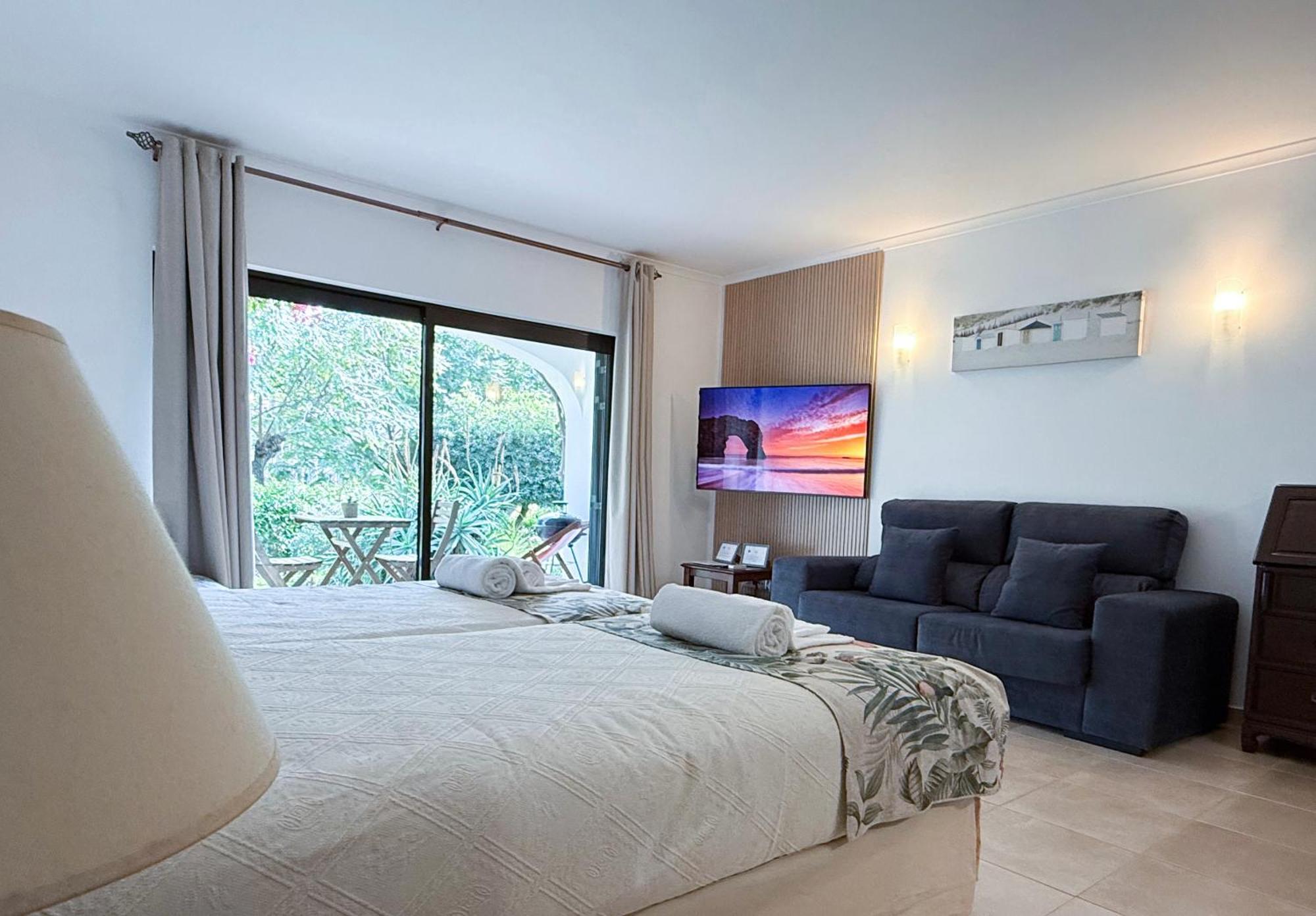 Coastal Retreat With Pool And Beach Access By Drago Rentals Albufeira Ngoại thất bức ảnh