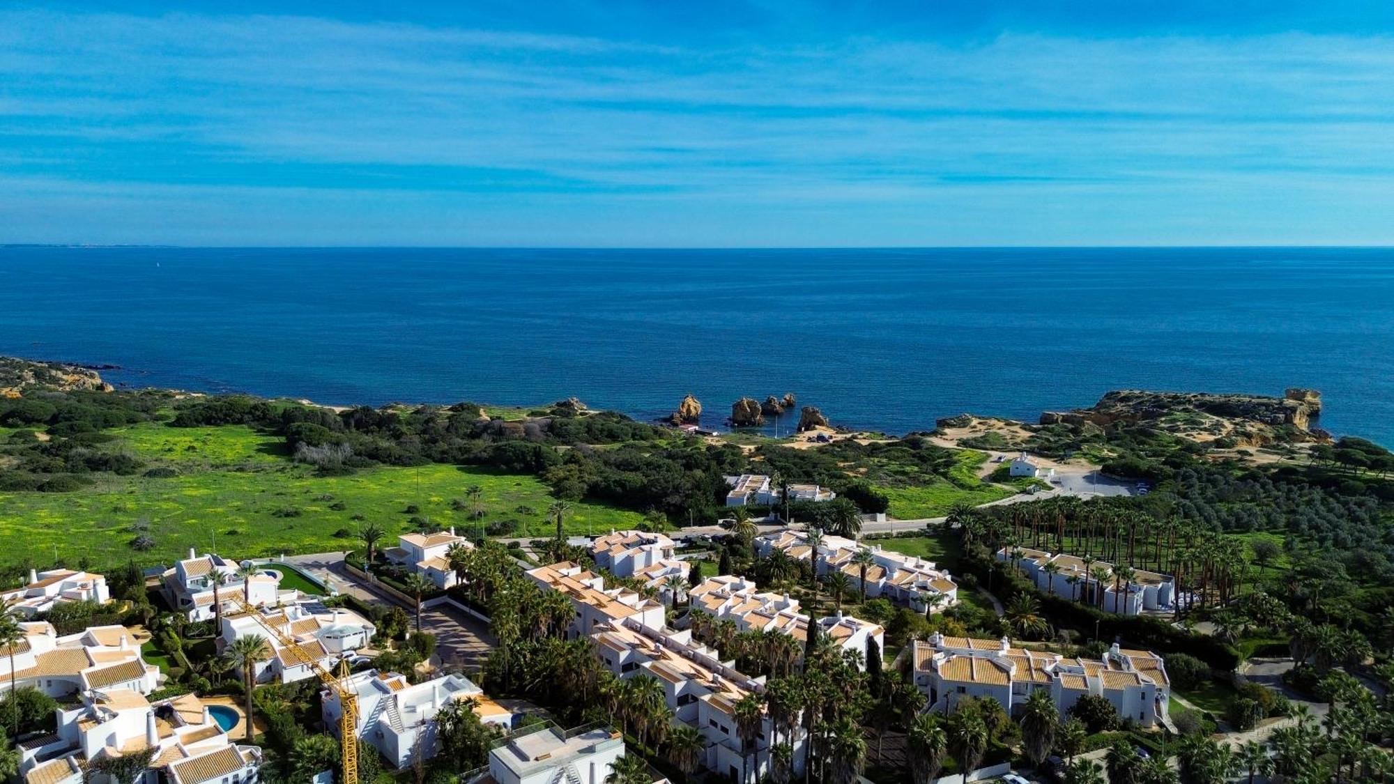 Coastal Retreat With Pool And Beach Access By Drago Rentals Albufeira Ngoại thất bức ảnh